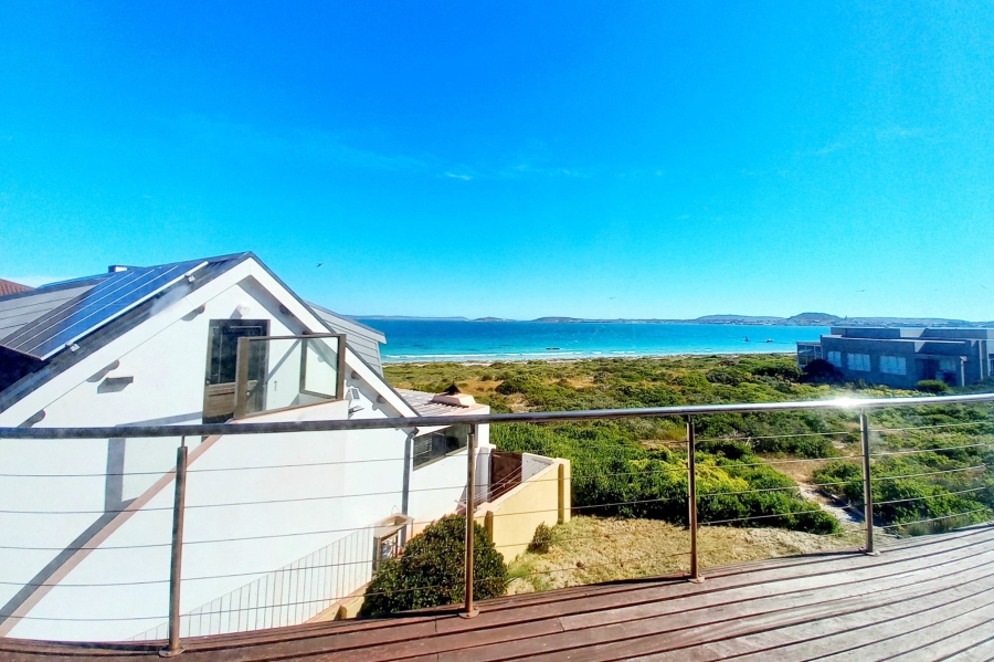 5 Bedroom Property for Sale in Bluewater Bay Western Cape